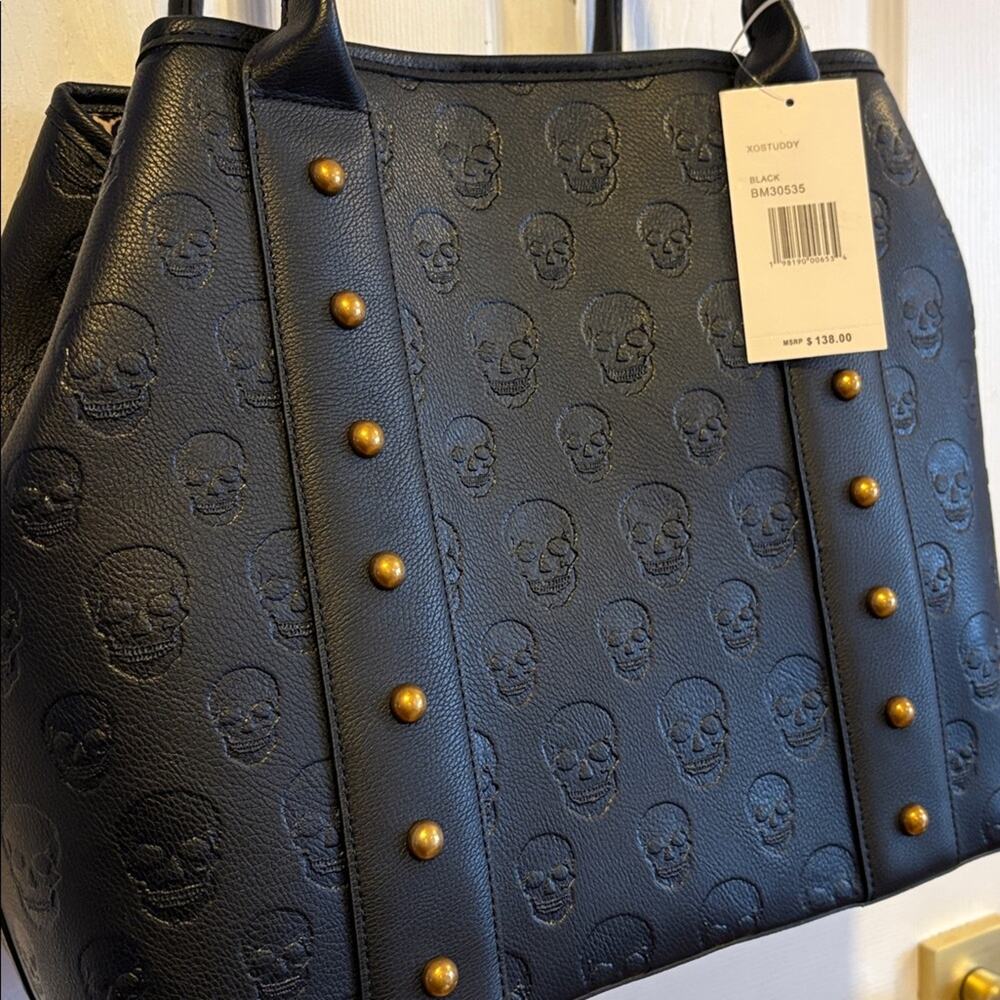 BNWT BETSEY JOHNSON XOSTUDDY Black Skull Embossed Large Tote Bag - Picture 3 of 6